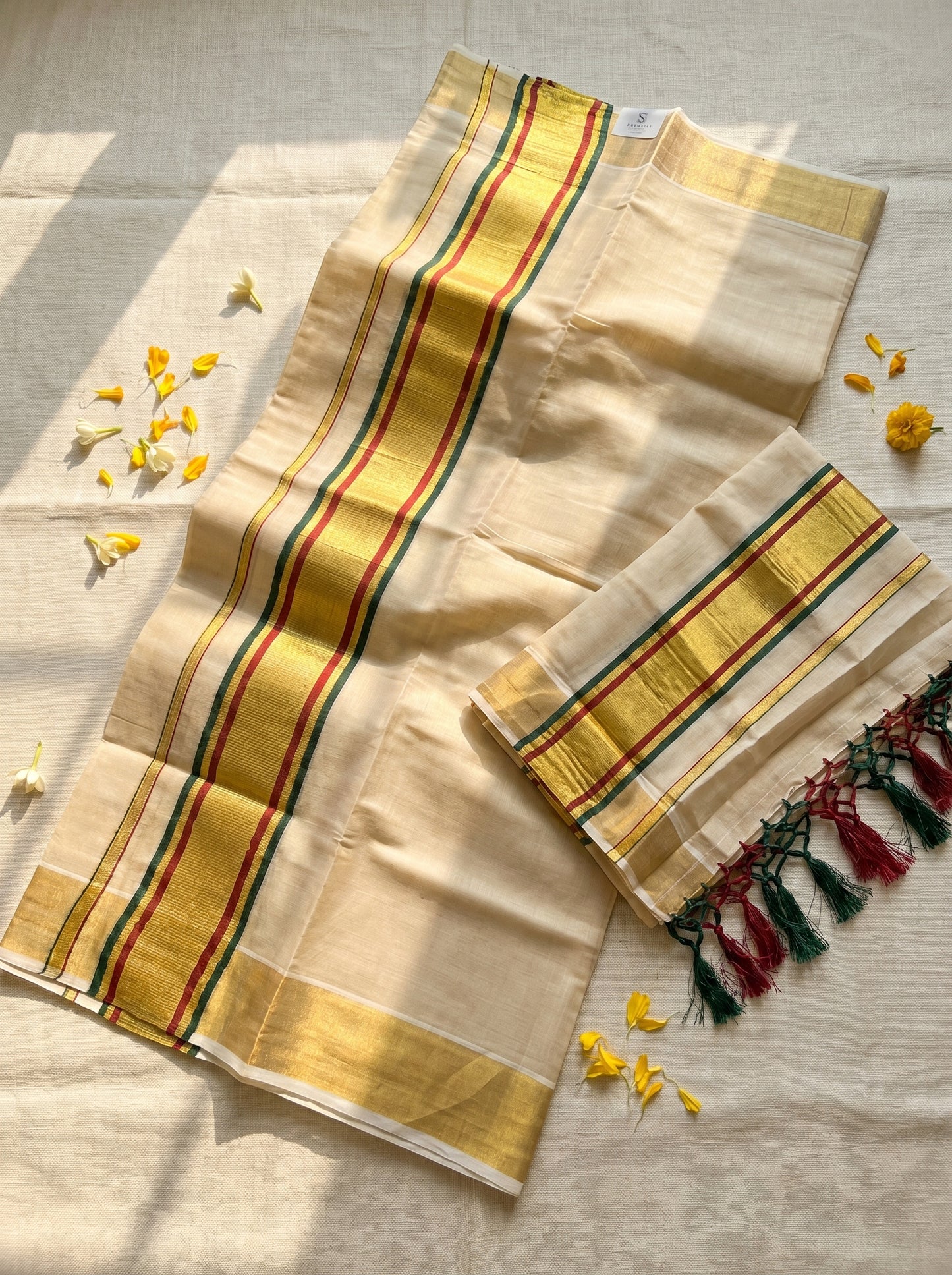 Classic Red & Green Piped Kerala Set Mundu
